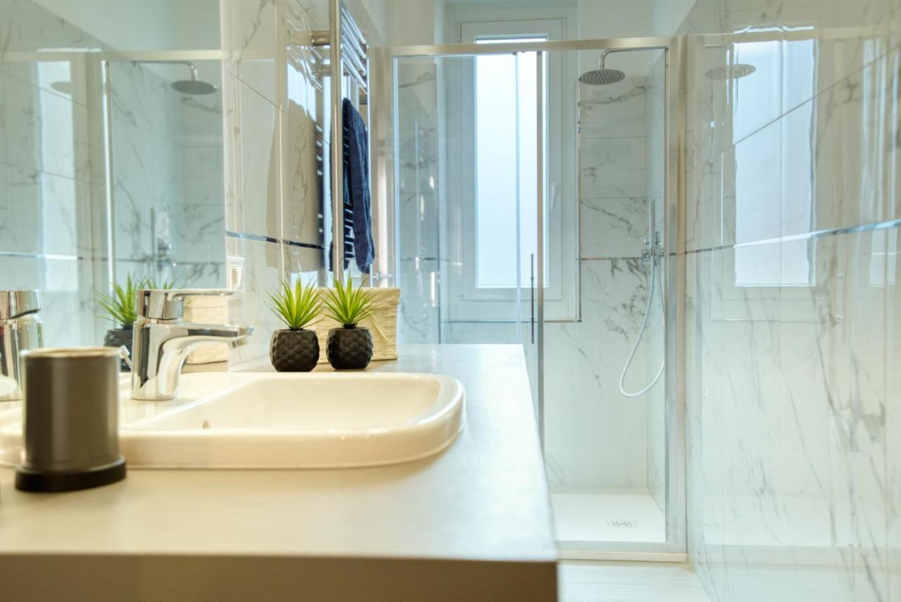 Caseospitali - Casa Janas, Elegante Trilocale Per 5 In Zona Centrale Milán Exterior foto